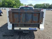 ✅ 2015 Chevrolet Silverado 2500HD Work Truck • VIN: 1GB0CUEG5FZ505111 • Lot: 64945525. Wystawiony na Copart z przebiegiem 253 037 mil. Bezpłatny archiwum sprzedaży aukcyjnych z USA i szczegółowy raport historii pojazdu na DreamBid. Zdjęcie 6.