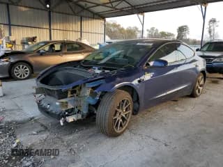 ✅ 2018 Tesla Model 3 Long Range Battery • VIN: 5YJ3E1EAXJF022600 • Лот: 92997355. Опубликован ранее на Copart с пробегом 144 057 миль. Бесплатный доступ к архиву аукционных продаж из США и подробный отчёт об истории автомобиля на DreamBid. Изображение 1.