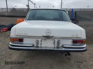 ✅ 1973 Mercedes-Benz 280 • VIN: 10806712020481 • Лот: 56069415. Опубликован ранее на Copart с пробегом 2 429 миль. Бесплатный доступ к архиву аукционных продаж из США и подробный отчёт об истории автомобиля на DreamBid. Изображение 6.