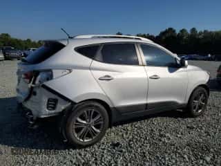 2015 Hyundai Tucson SE z VIN KM8JU3AG4FU042951, wystawiony jako Copart lot #66741363 z przebiegiem 153 555 mil mil oraz . Historia ofert i sprzedaży dostępna na DreamBid. Obrazek 3.