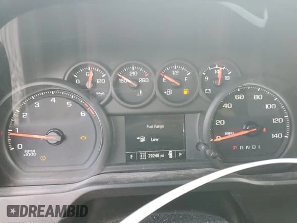 ✅ 2021 Chevrolet Silverado 1500 Custom • VIN: 3GCPYBEH8MG162087 • Lot: 59686794. Wystawiony na Copart z przebiegiem 29 248 mil. Bezpłatny archiwum sprzedaży aukcyjnych z USA i szczegółowy raport historii pojazdu na DreamBid. Zdjęcie 9.