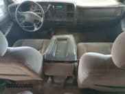 ✅ 2005 Chevrolet Silverado 2500HD LS • VIN: 1GCHK23U35F858915 • Лот: 69468365. Опубликован ранее на Copart с пробегом Не указан. Бесплатный доступ к архиву аукционных продаж из США и подробный отчёт об истории автомобиля на DreamBid. Изображение 8.