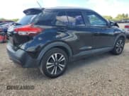 ✅ 2018 Nissan Kicks SV • VIN: 3N1CP5CU9JL527384 • Лот: 82610175. Опубликован ранее на Copart с пробегом 69 028 миль. Бесплатный доступ к архиву аукционных продаж из США и подробный отчёт об истории автомобиля на DreamBid. Изображение 3.