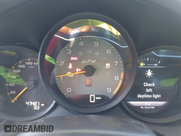 ✅ 2016 Porsche Cayman GT4 • VIN: WP0AC2A84GK191352 • Lot: 41313199. Listed on IAAI with 47,487 mi. Free auction sales archive from the USA and detailed vehicle history report at DreamBid. Image 7.