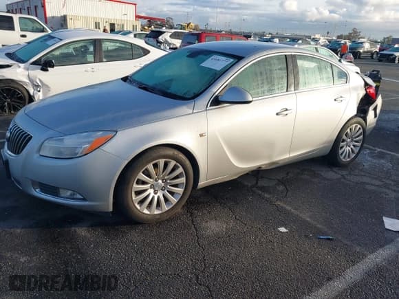 ✅ 2011 Buick Regal CXL RL3 • VIN: W04GR5ECXB1000535 • Lot: 43681777. Listed on IAAI with 52,637 mi. Free auction sales archive from the USA and detailed vehicle history report at DreamBid. Image 17.