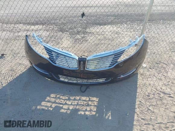 ✅ 2014 Lincoln MKZ Hybrid • VIN: 3LN6L2LU0ER815426 • Lot: 43436268. Wystawiony na IAAI z przebiegiem 143 832 mil. Bezpłatny archiwum sprzedaży aukcyjnych z USA i szczegółowy raport historii pojazdu na DreamBid. Zdjęcie 12.