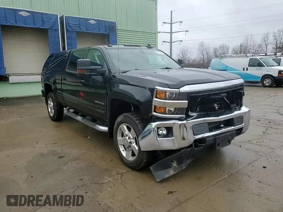 ✅ 2018 Chevrolet Silverado 2500HD LT • VIN: 1GC1KVEG2JF130975 • Lot: 44134105. Wystawiony na Copart z przebiegiem 68 105 mil. Bezpłatny archiwum sprzedaży aukcyjnych z USA i szczegółowy raport historii pojazdu na DreamBid. Zdjęcie 11.