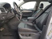 ✅ 2018 Volkswagen Atlas SE • VIN: 1V2CR2CAXJC570329 • Lot: 92214615. Wystawiony na Copart z przebiegiem 147 247 mil. Bezpłatny archiwum sprzedaży aukcyjnych z USA i szczegółowy raport historii pojazdu na DreamBid. Zdjęcie 7.