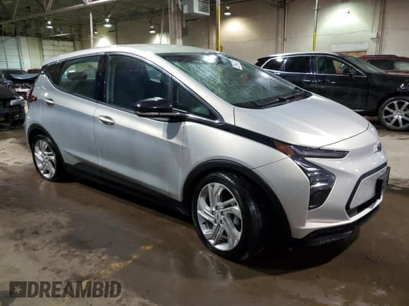 ✅ 2023 Chevrolet Bolt EV 1LT • VIN: 1G1FW6S04P4157051 • Lot: 44223645. Wystawiony na Copart z przebiegiem 58 951 mil. Bezpłatny archiwum sprzedaży aukcyjnych z USA i szczegółowy raport historii pojazdu na DreamBid. Zdjęcie 4.