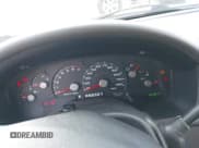 ✅ 2003 Ford Explorer XLS • VIN: 1FMZU72K43ZA48714 • Lot: 41239808. Wystawiony na IAAI z przebiegiem 78 364 mil. Bezpłatny archiwum sprzedaży aukcyjnych z USA i szczegółowy raport historii pojazdu na DreamBid. Zdjęcie 7.