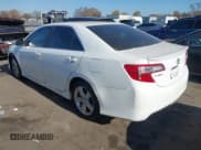✅ 2012 Toyota Camry LE • VIN: 4T1BF1FK3CU105050 • Lot: 43757428. Wystawiony na IAAI z przebiegiem 311 081 mil. Bezpłatny archiwum sprzedaży aukcyjnych z USA i szczegółowy raport historii pojazdu na DreamBid. Zdjęcie 3.