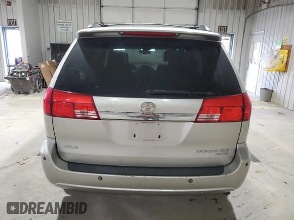 ✅ 2004 Toyota Sienna XLE • VIN: 5TDZA22C34S023136 • Лот: 92097825. Опубликован ранее на Copart с пробегом Не указан. Бесплатный доступ к архиву аукционных продаж из США и подробный отчёт об истории автомобиля на DreamBid. Изображение 6.