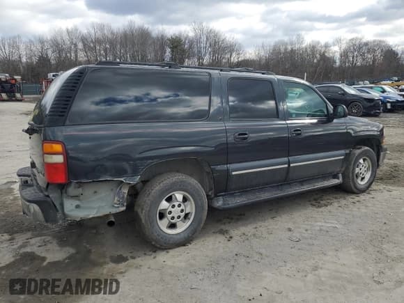 ✅ 2003 Chevrolet Suburban LT • VIN: 3GNFK16Z53G255685 • Lot: 89187135. Listed on Copart with 215,611 mi. Free auction sales archive from the USA and detailed vehicle history report at DreamBid. Image 3.