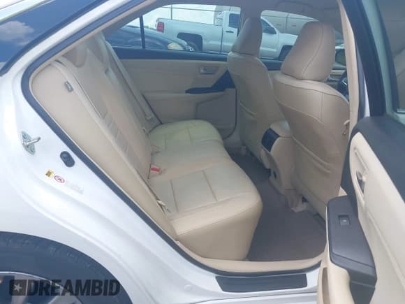 ✅ 2017 Toyota Camry XLE • VIN: 4T1BF1FKXHU296506 • Lot: 42591383. Wystawiony na IAAI z przebiegiem 82 114 mil. Bezpłatny archiwum sprzedaży aukcyjnych z USA i szczegółowy raport historii pojazdu na DreamBid. Zdjęcie 8.