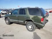 ✅ 2001 Chevrolet Blazer LT • VIN: 1GNDT13W01K239026 • Lot: 49073315. Wystawiony na Copart z przebiegiem 296 019 mil. Bezpłatny archiwum sprzedaży aukcyjnych z USA i szczegółowy raport historii pojazdu na DreamBid. Zdjęcie 2.