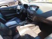 ✅ 2015 Nissan Pathfinder SV • VIN: 5N1AR2MN6FC640289 • Lot: 43030340. Listed on IAAI with 215,980 mi. Free auction sales archive from the USA and detailed vehicle history report at DreamBid. Image 5.