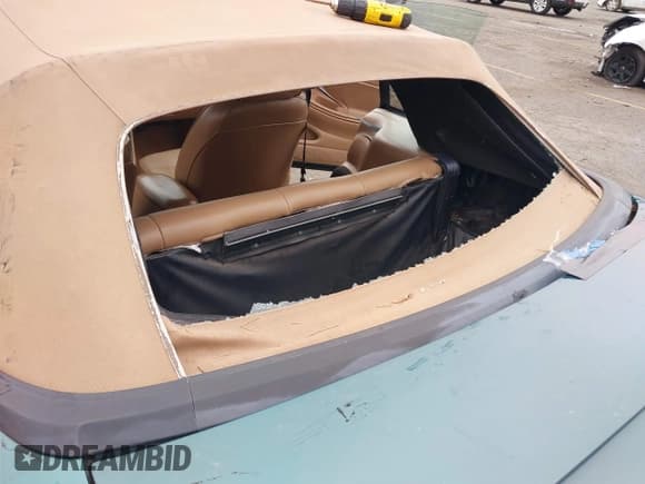 ✅ 1998 Ford Mustang • VIN: 1FAFP4442WF250457 • Lot: 43566860. Wystawiony na IAAI z przebiegiem 89 554 mil. Bezpłatny archiwum sprzedaży aukcyjnych z USA i szczegółowy raport historii pojazdu na DreamBid. Zdjęcie 6.