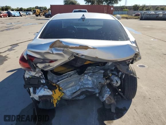✅ 2018 Hyundai Elantra Limited • VIN: 5NPD84LF4JH389800 • Lot: 86883395. Listed on Copart with 108,071 mi. Free auction sales archive from the USA and detailed vehicle history report at DreamBid. Image 6.