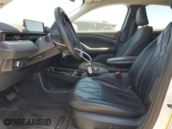 ✅ 2021 Ford Mustang Mach-E Select • VIN: 3FMTK1RM8MMA54941 • Lot: 65925165. Listed on Copart with 57,823 mi. Free auction sales archive from the USA and detailed vehicle history report at DreamBid. Image 7.