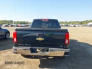 ✅ 2018 Chevrolet Silverado 1500 LTZ • VIN: 3GCUKSEC7JG524947 • Lot: 43211248. Wystawiony na IAAI z przebiegiem 283 824 mil. Bezpłatny archiwum sprzedaży aukcyjnych z USA i szczegółowy raport historii pojazdu na DreamBid. Zdjęcie 16.