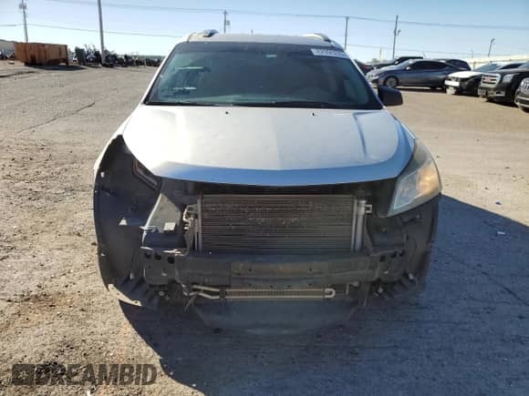 2017 Chevrolet Traverse LS with VIN 1GNKRFED7HJ145823, listed as a Copart auction lot 82596235 with 163,057 mi miles and Salvage title. Bid and sale history available at DreamBid. Image 5.
