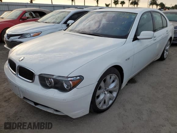 ✅ 2003 BMW 7 Series 745i • VIN: WBAGL63483DP68231 • Лот: 76638554. Опубликован ранее на Copart с пробегом Не указан. Бесплатный доступ к архиву аукционных продаж из США и подробный отчёт об истории автомобиля на DreamBid. Изображение 1.