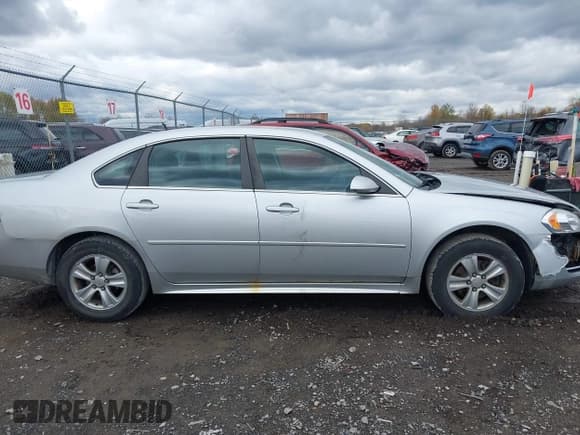 ✅ 2013 Chevrolet Impala LS • VIN: 2G1WA5E39D1116291 • Лот: 43503093. Опубликован ранее на IAAI с пробегом 114 550 миль. Бесплатный доступ к архиву аукционных продаж из США и подробный отчёт об истории автомобиля на DreamBid. Изображение 13.