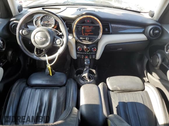 ✅ 2016 MINI Hardtop 4 Door S • VIN: WMWXU3C52G2B67552 • Лот: 55983245. Опубликован ранее на Copart с пробегом 85 180 миль. Бесплатный доступ к архиву аукционных продаж из США и подробный отчёт об истории автомобиля на DreamBid. Изображение 8.