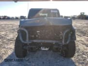 ✅ 2023 Ford Bronco • VIN: 1FMEE5DP0PLB15763 • Lot: 45592725. Wystawiony na Copart z przebiegiem 26 672 mil. Bezpłatny archiwum sprzedaży aukcyjnych z USA i szczegółowy raport historii pojazdu na DreamBid. Zdjęcie 5.