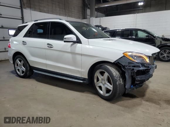 ✅ 2015 Mercedes-Benz M 400 • VIN: 4JGDA5GB3FA504558 • Lot: 68894975. Listed on Copart with 98,753 mi. Free auction sales archive from the USA and detailed vehicle history report at DreamBid. Image 4.