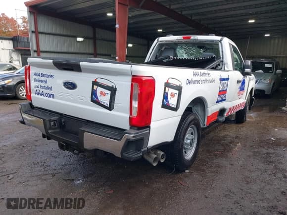 ✅ 2025 Ford F-250 XL • VIN: 1FTBF2AT4SEC54215 • Лот: 43491554. Опубликован ранее на IAAI с пробегом 1 224 миль. Бесплатный доступ к архиву аукционных продаж из США и подробный отчёт об истории автомобиля на DreamBid. Изображение 4.