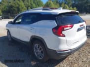 ✅ 2022 GMC Terrain SLT • VIN: 3GKALPEV1NL192987 • Lot: 43485722. Wystawiony na IAAI z przebiegiem 53 197 mil. Bezpłatny archiwum sprzedaży aukcyjnych z USA i szczegółowy raport historii pojazdu na DreamBid. Zdjęcie 3.