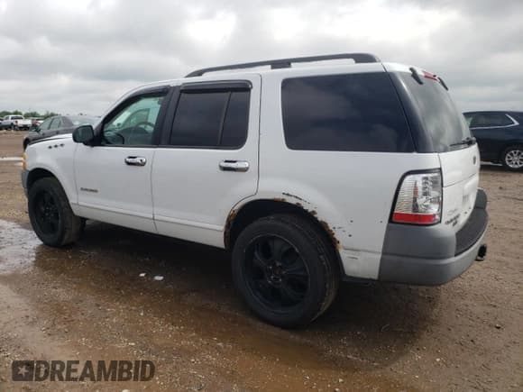 ✅ 2002 Ford Explorer XLS • VIN: 1FMZU72EX2ZB01084 • Lot: 59561085. Listed on Copart with 168,365 mi. Free auction sales archive from the USA and detailed vehicle history report at DreamBid. Image 2.