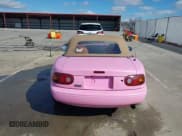 ✅ 1993 Mazda MX-5 Miata • VIN: JM1NA3519P1418681 • Lot: 41741615. Wystawiony na IAAI z przebiegiem 115 379 mil. Bezpłatny archiwum sprzedaży aukcyjnych z USA i szczegółowy raport historii pojazdu na DreamBid. Zdjęcie 16.
