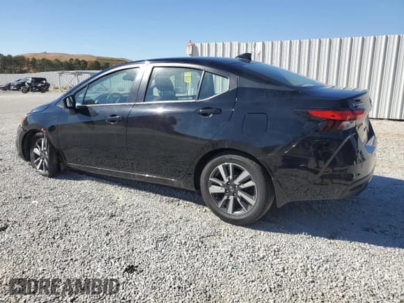 ✅ 2022 Nissan Versa SV • VIN: 3N1CN8EV7NL821644 • Лот: 87486025. Опубликован ранее на Copart с пробегом 28 923 миль. Бесплатный доступ к архиву аукционных продаж из США и подробный отчёт об истории автомобиля на DreamBid. Изображение 2.