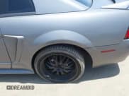 ✅ 1999 Ford Mustang • VIN: 1FAFP4046XF202967 • Lot: 42574831. Wystawiony na IAAI z przebiegiem 138 068 mil. Bezpłatny archiwum sprzedaży aukcyjnych z USA i szczegółowy raport historii pojazdu na DreamBid. Zdjęcie 6.