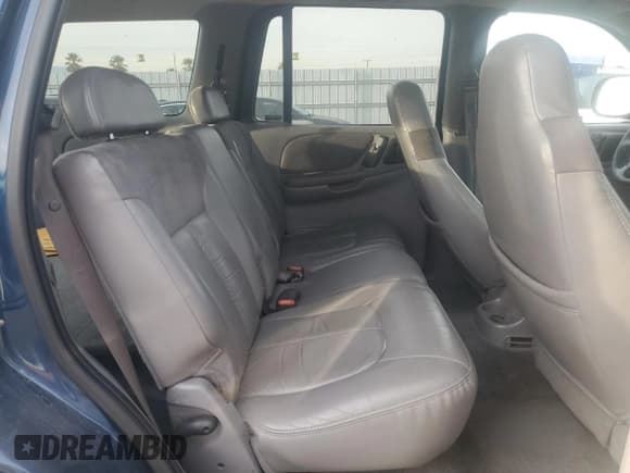 ✅ 1999 Dodge Durango • VIN: 1B4HR28Z8XF617769 • Lot: 79356264. Wystawiony na Copart z przebiegiem 150 850 mil. Bezpłatny archiwum sprzedaży aukcyjnych z USA i szczegółowy raport historii pojazdu na DreamBid. Zdjęcie 11.