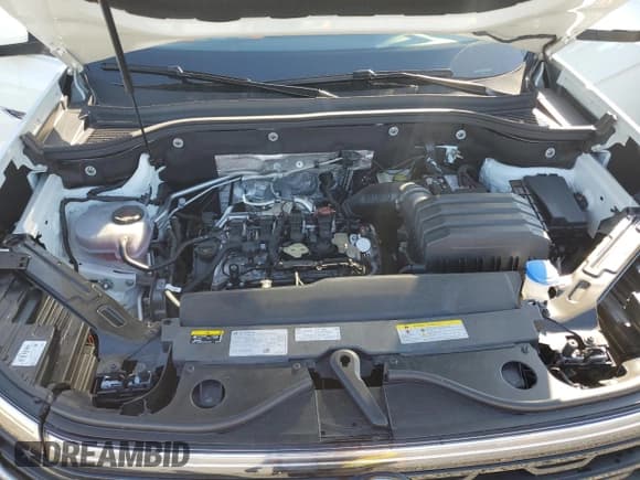 ✅ 2024 Volkswagen Atlas SE • VIN: 1V2WE2CA3RC253500 • Лот: 70258105. Опубликован ранее на Copart с пробегом 5 392 миль. Бесплатный доступ к архиву аукционных продаж из США и подробный отчёт об истории автомобиля на DreamBid. Изображение 12.