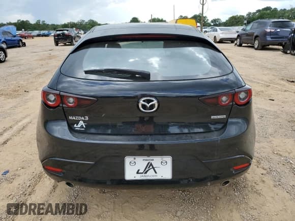 ✅ 2025 Mazda 3 S Preferred • VIN: JM1BPALM9S1758912 • Lot: 63060145. Wystawiony na Copart z przebiegiem 13 436 mil. Bezpłatny archiwum sprzedaży aukcyjnych z USA i szczegółowy raport historii pojazdu na DreamBid. Zdjęcie 6.