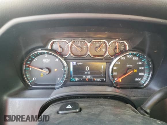 ✅ 2017 Chevrolet Silverado 2500HD LT • VIN: 1GC1KVEG3HF102838 • Лот: 90670405. Опубликован ранее на Copart с пробегом 117 870 миль. Бесплатный доступ к архиву аукционных продаж из США и подробный отчёт об истории автомобиля на DreamBid. Изображение 9.