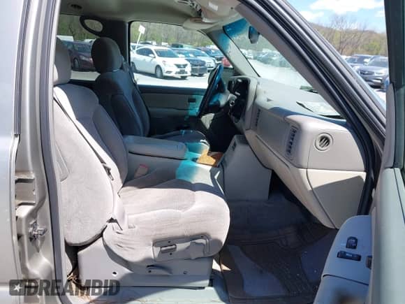 2000 Chevrolet Suburban LT с VIN 3GNFK16T0YG114431, выставлен на аукционе IAAI как лот 42059206 с пробегом 266 582 миль миль и . История ставок и продаж доступна на DreamBid. Изображение 5.