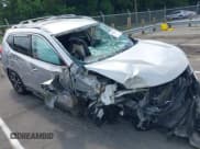 ✅ 2017 Nissan Rogue SL • VIN: JN8AT2MT1HW403414 • Lot: 42752423. Listed on IAAI with 113,683 mi. Free auction sales archive from the USA and detailed vehicle history report at DreamBid. Image 6.