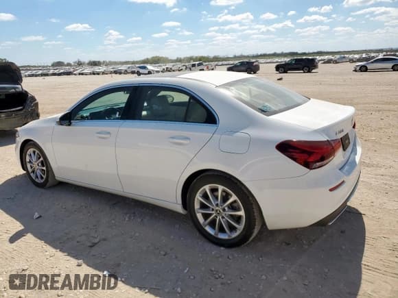 ✅ 2021 Mercedes-Benz A 220 • VIN: W1K3G4EB1MJ309170 • Лот: 86293385. Опубликован ранее на Copart с пробегом 57 571 миль. Бесплатный доступ к архиву аукционных продаж из США и подробный отчёт об истории автомобиля на DreamBid. Изображение 2.