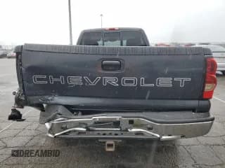 ✅ 2005 Chevrolet Silverado 1500 Work Truck • VIN: 1GCEC14VX5Z145123 • Лот: 76086134. Опубликован ранее на Copart с пробегом 97 416 миль. Бесплатный доступ к архиву аукционных продаж из США и подробный отчёт об истории автомобиля на DreamBid. Изображение 6.