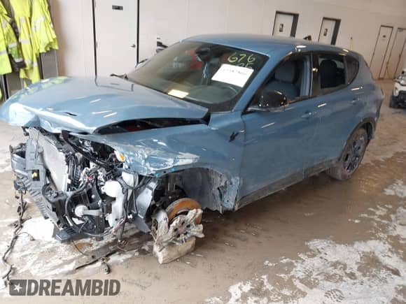 2024 Dodge Hornet R/T z VIN ZACPDFCW9R3A12166, wystawiony jako IAAI lot #42382866 z przebiegiem 17 442 mil mil oraz . Historia ofert i sprzedaży dostępna na DreamBid. Obrazek 16.