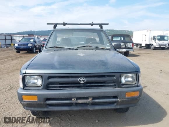 ✅ 1992 Toyota Pickup • VIN: JT4RN81A0N0091342 • Lot: 42886313. Wystawiony na IAAI z przebiegiem 118 836 mil. Bezpłatny archiwum sprzedaży aukcyjnych z USA i szczegółowy raport historii pojazdu na DreamBid. Zdjęcie 6.