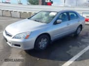 ✅ 2006 Honda Accord LX • VIN: JHMCM56436C006745 • Lot: 43715096. Wystawiony na IAAI z przebiegiem 141 312 mil. Bezpłatny archiwum sprzedaży aukcyjnych z USA i szczegółowy raport historii pojazdu na DreamBid. Zdjęcie 2.