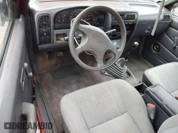 ✅ 1994 Nissan Frontier XE • VIN: 1N6SD16S3RC348783 • Лот: 67852585. Опубликован ранее на Copart с пробегом 177 415 миль. Бесплатный доступ к архиву аукционных продаж из США и подробный отчёт об истории автомобиля на DreamBid. Изображение 8.