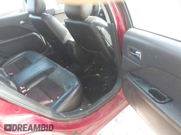 ✅ 2007 Ford Fusion SE • VIN: 3FAHP07Z27R185283 • Лот: 43373596. Опубликован ранее на IAAI с пробегом Не указан. Бесплатный доступ к архиву аукционных продаж из США и подробный отчёт об истории автомобиля на DreamBid. Изображение 8.