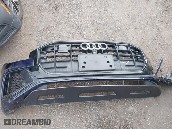 ✅ 2020 Audi Q8 Premium Plus • VIN: WA1EVBF16LD001650 • Lot: 42849728. Listed on IAAI with 57,680 mi. Free auction sales archive from the USA and detailed vehicle history report at DreamBid. Image 12.